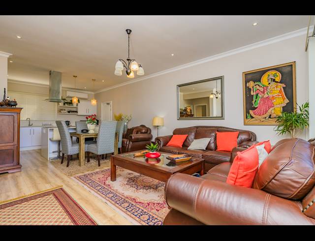 2 BEDROOM RETIREMENT UNIT FOR SALE IN KINDLEWOOD ESTATE